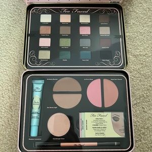 Two faced sweet indulgence palette